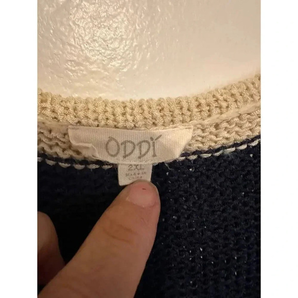 ODDY Women Navy & White Striped Sleeveless V-Neck Pullover Sweater Size 2XL - Picture 4 of 4